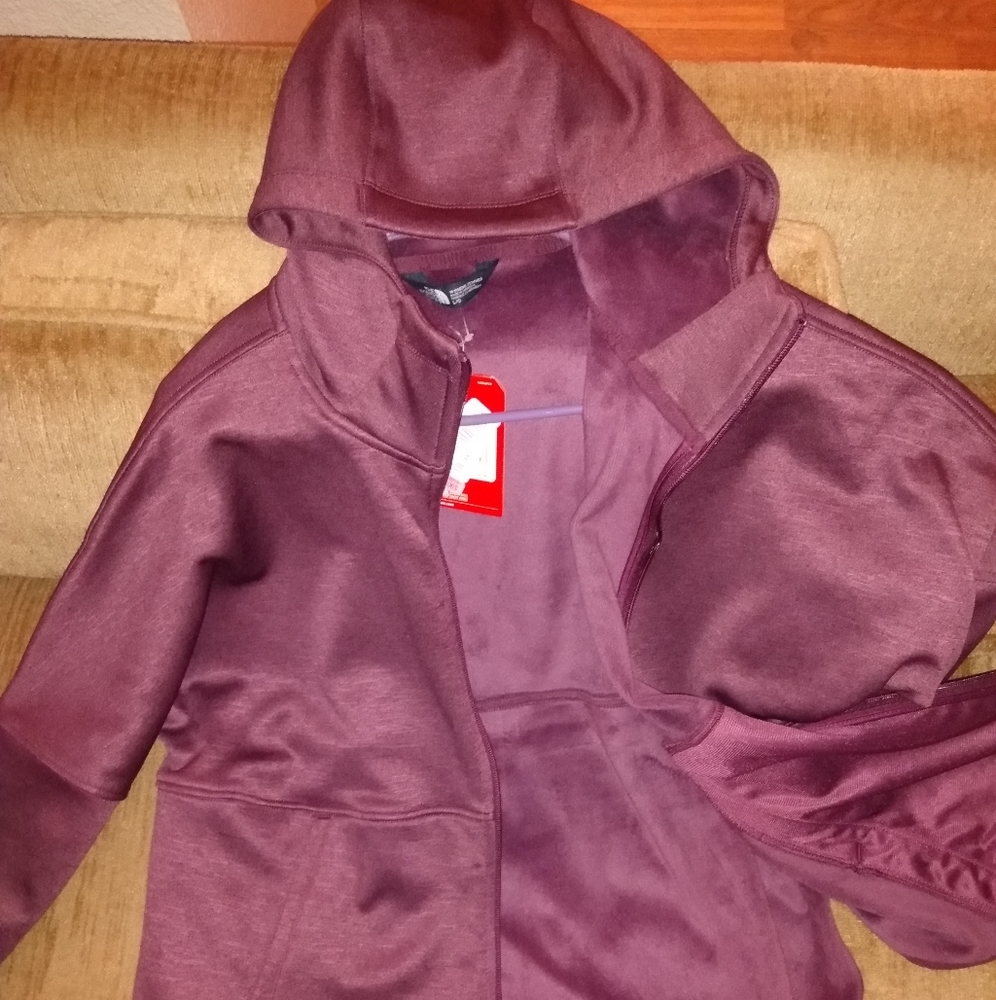 BNWT North Face premium hoodie jacket super soft